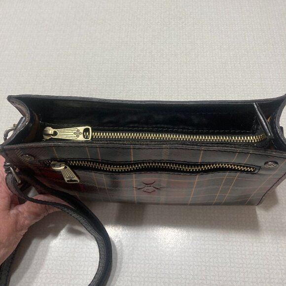 EUC Patricia Nash Tartan Leather set; Crossbody, Matching wallet and Mirror - Picture 4 of 15